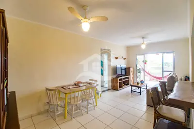 Apartamento - Amplo com 2 dormitórios (sendo 1 suite(s)) a 900,00 metros praia.