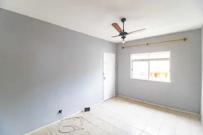 Apartamento - Amplo com 2 dormitórios (sendo 0 suite(s)) a 200,00 metros praia.