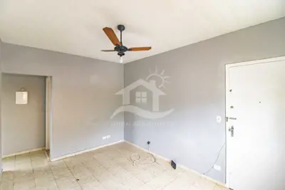 Apartamento - Amplo com 2 dormitórios (sendo 0 suite(s)) a 200,00 metros praia.
