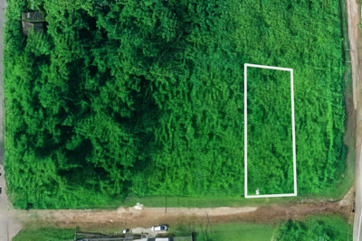 Terreno - Amplo com  quartos  a 2000,00 metros praia.