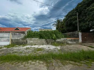Terreno - Murado com  dormitórios  a 1500,00 metros praia.