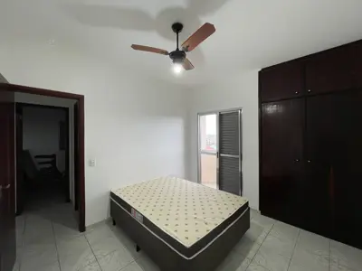 Apartamento - Amplo com 2 dormitórios (sendo 1 suite(s)) a 700,00 metros praia.